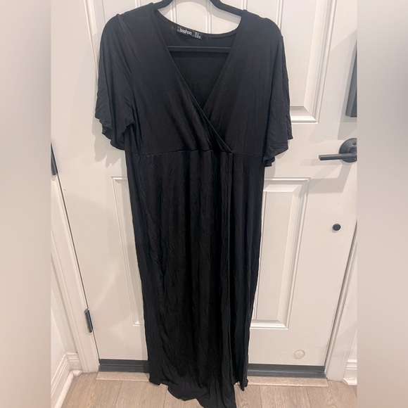 Boohoo size 12 Black mock wrap short Sleeve Dress - Picture 1 of 6